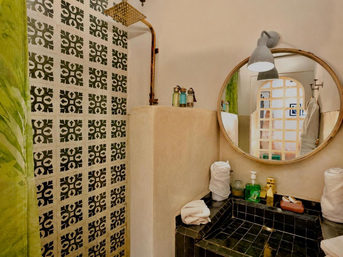 Bathroom 2, 103 Riad Chelsie Pool RoofTop & Hammam, Marrakech