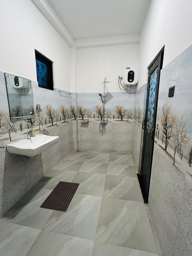 Bathroom 2, Villa Sara, Balapitiya