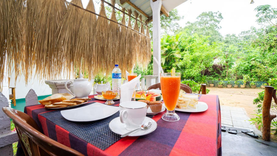 Food & Drinks 4, Sigiriya Amenity Home Stay, Dambulla