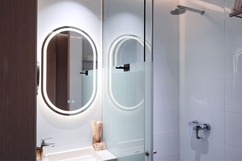 Bathroom, Aura Hotel Purvis Stay From 10PM-9AM, Singapura