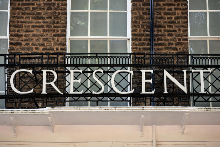 Exterior 3, Guestready - The Crescent, London