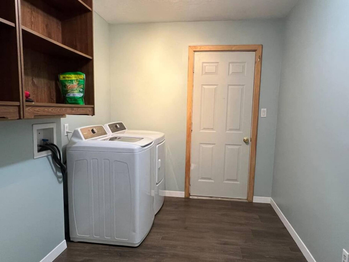 Room 3, Family Friendly Cottage Walking Distance to Lions Head Beach, Bruce
