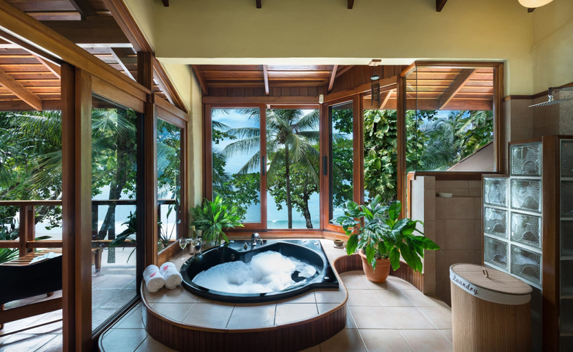 Room 5, Elegant Costa Rican Villa With Oceanfront Infinity Pool, Puntarenas