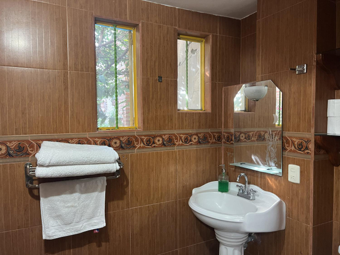 Bathroom 3, Casa Gloria Tequisquiapan, Tequisquiapan
