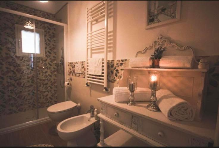 Bathroom, LOVELY & CHIC Rooms nei Sassi, Matera