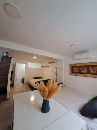 Bedroom 4, Cozy Apartment up to 6 Persons 3 min to Metro, Madrid