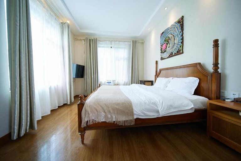 Room 3, LanNa, Dali Bai
