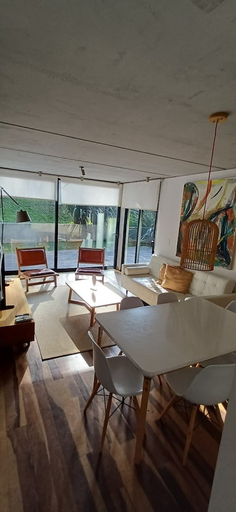 Food & Drinks 5, Be House Suites & Spa, n.a351