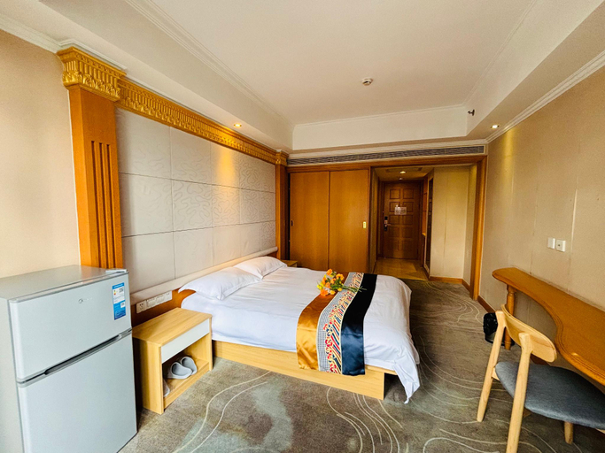 Bedroom 2, Riverview Hotel on the Bund, Shanghai