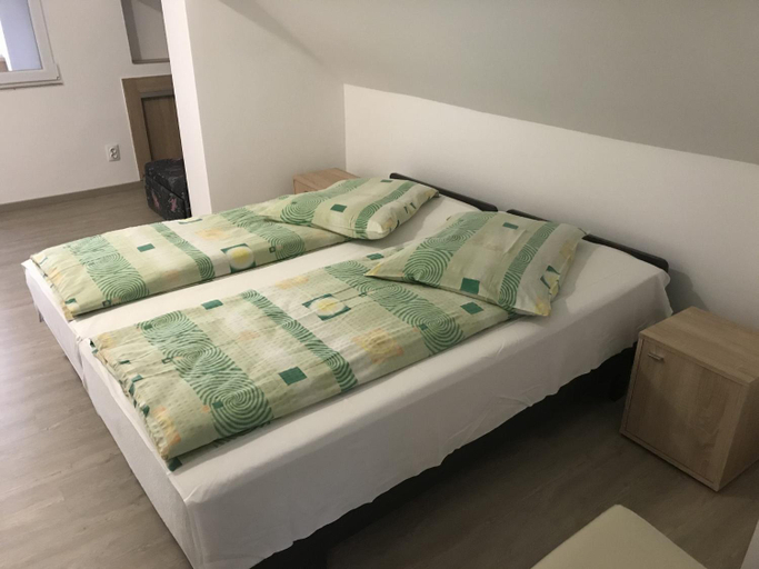 Bedroom 3, Nice Big House, Fonyód