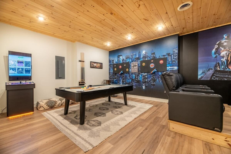 Game room 4, Spa Mountain Retreat, Sevier