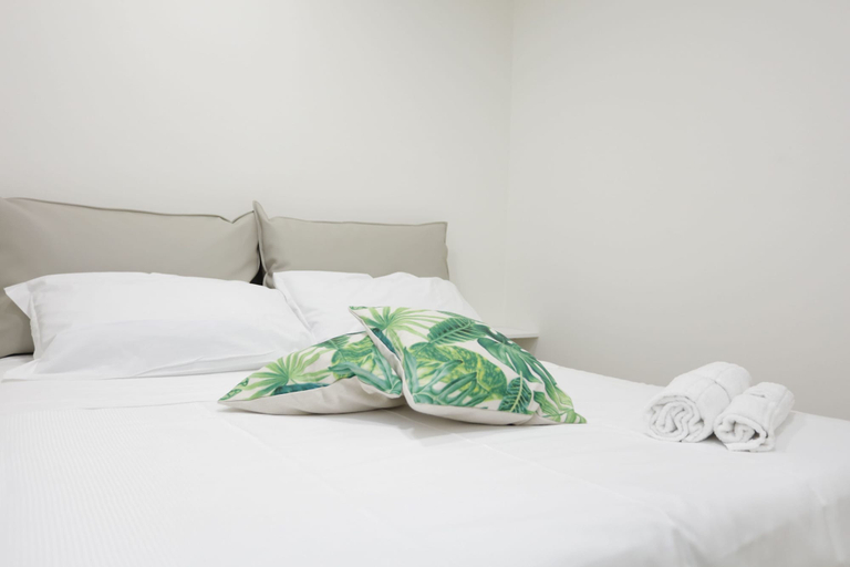 Room 4, Path House - Garden Apartments by Wonderful Italy, Catania