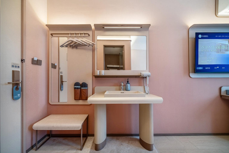 Bathroom, Hanting Hotel Hangzhou Wulin Road Center, Hangzhou