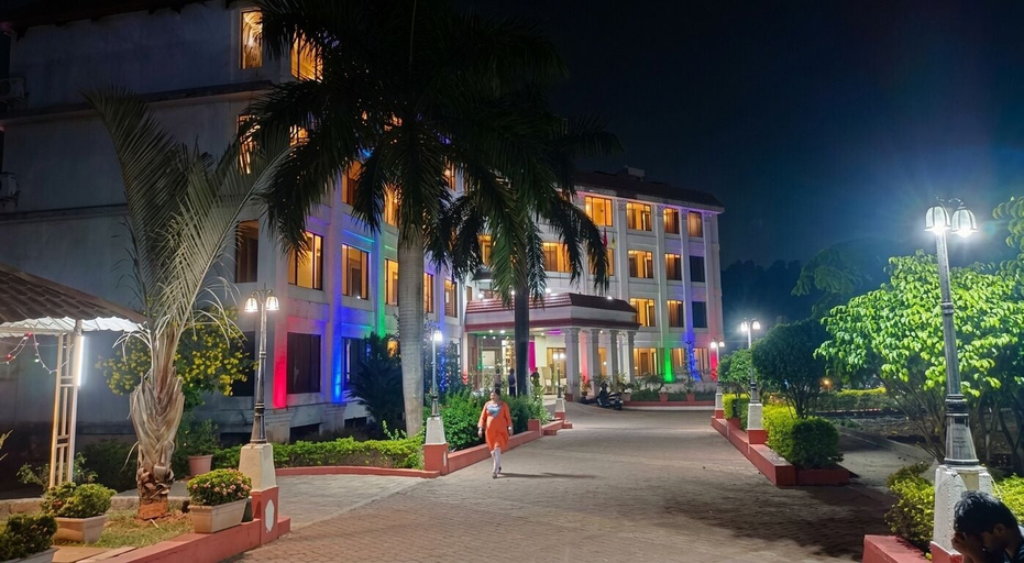 Exterior 2, Saubhagya Inn International, Raigarh