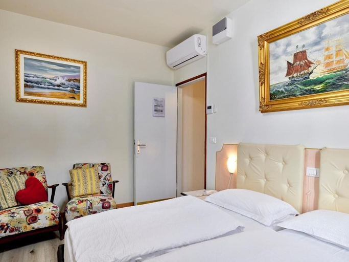 Bedroom 4, Hotel San Marco, Verona