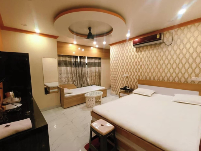Room 4, Agartala Palace Hotel Anurag, West Tripura