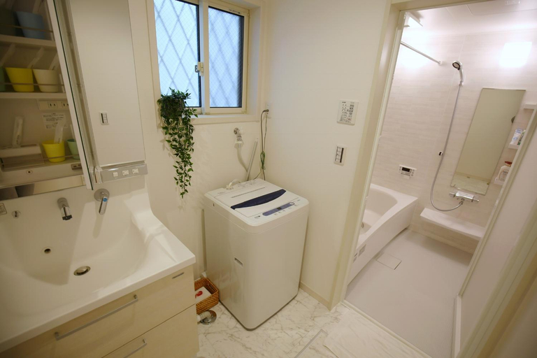 Bathroom 3, TD235 Spacious 4BR Home for 10 in Tokyo near JR, Kita