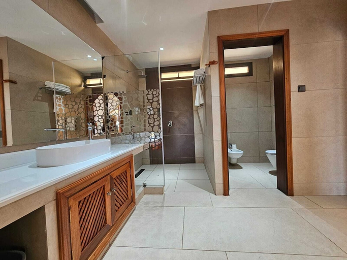 Bathroom 4, Kilima Safari Camp, Kajiado South