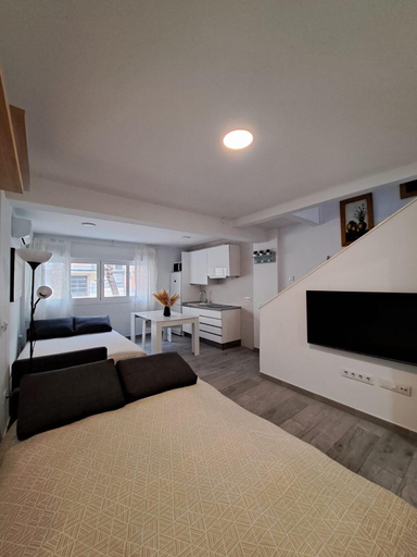 Bedroom 3, Cozy Apartment up to 6 Persons 3 min to Metro, Madrid