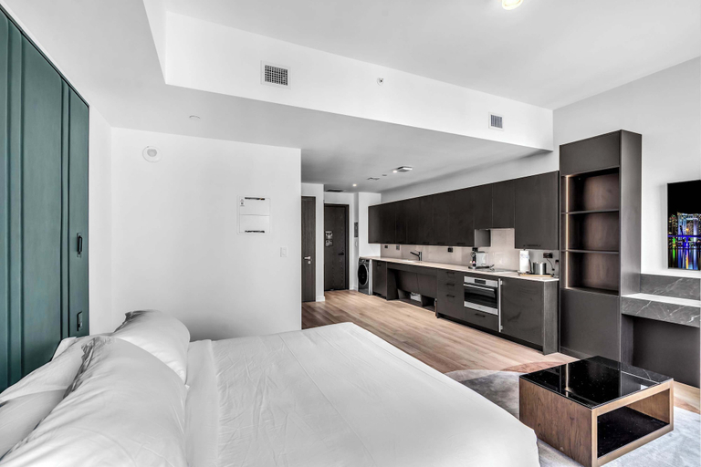 Room 4, Miami E11even w Resort Amenities, Miami-Dade