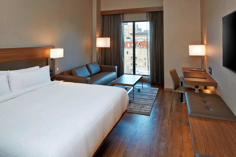 Bedroom 4, AC Hotel by Marriott Minneapolis Downtown, Hennepin