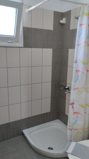 Bathroom 2, Filio Studios, East Macedonia and Thrace