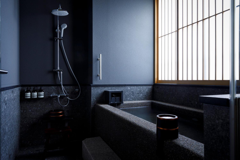 Bathroom, 黒梅屋 Kurumiya, Kanazawa