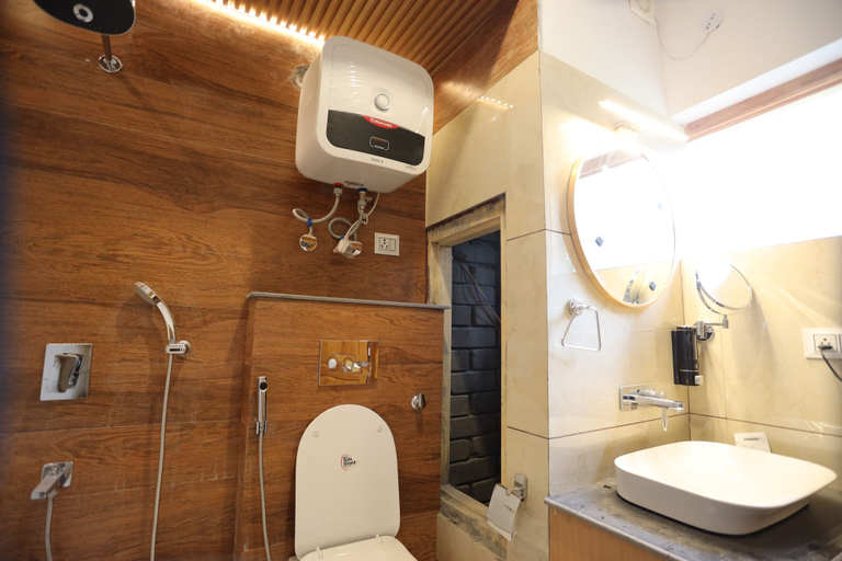 Bathroom 4, The Grand View Ladakh, Leh