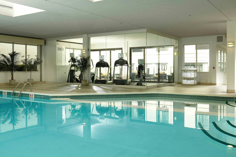 Sport & Beauty, Courtyard by Marriott Downtown Ottawa, Ottawa
