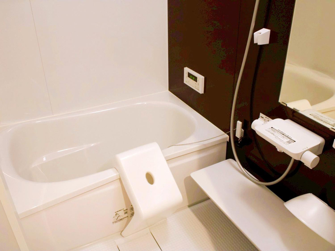 Bathroom 2, かくれの宿 柚子, Onomichi