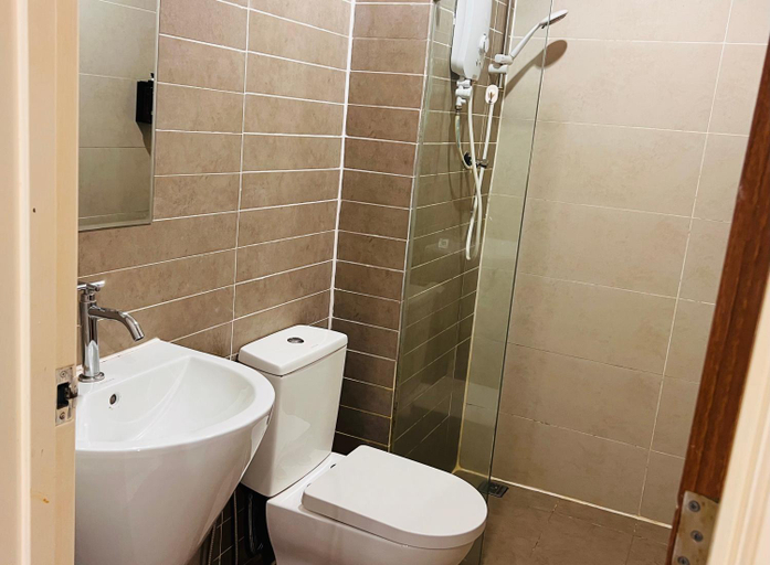 Bathroom 3, Kuching Kozi Square 2 paxs 9B, Kuching