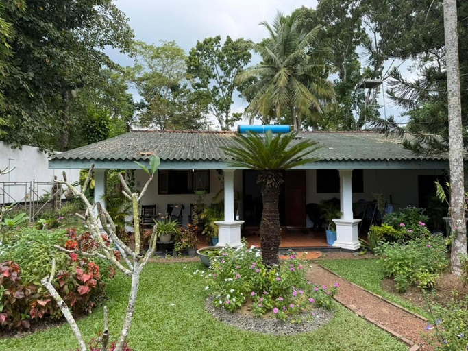 5, New Greenish Villa, Baddegama