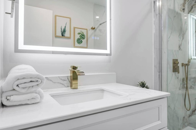 Bathroom 3, Downtown luxury house close to the nature, Ottawa