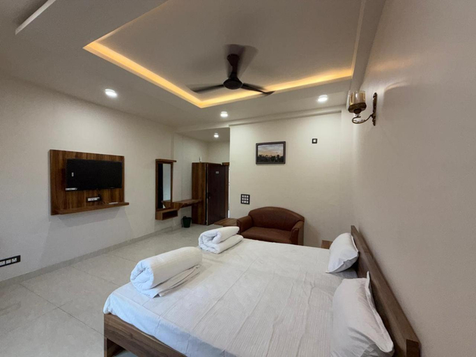 3, Hotel Mohan Raj Villas, Panna