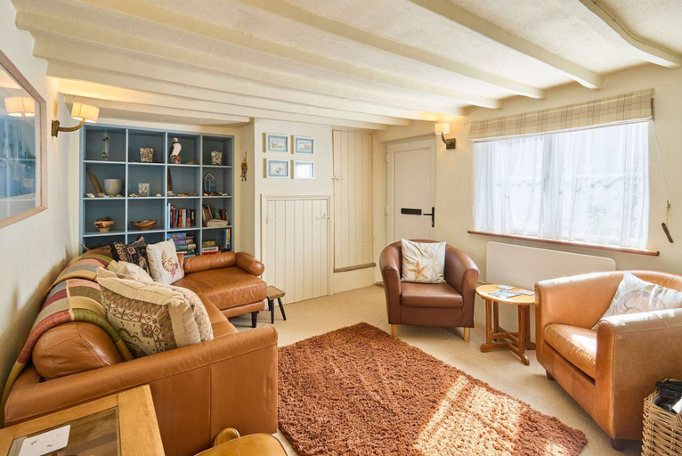 Room 2, Host Stay Pebble Cottage, Norfolk