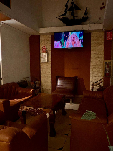 Shared lounge/TV area 3, Hotel Berlina, Pedro Domingo Murillo
