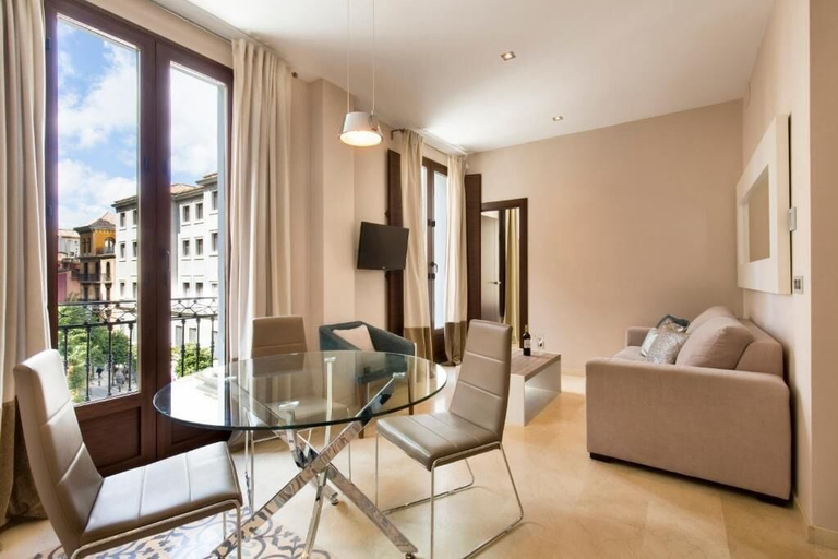 Living area 3, Siloe Plaza Apartments, Granada