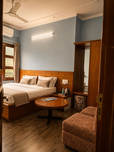 Bedroom 5, Hotel Classio, Mandi