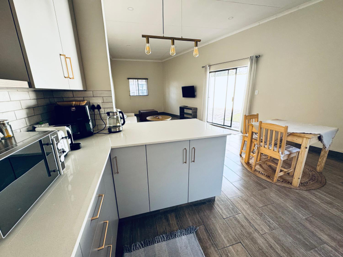 Others 4, Family Garden Suite - Sleeps 4, City of Tshwane