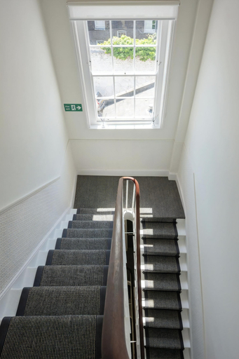 Interior 5, Guestready - The Crescent, London