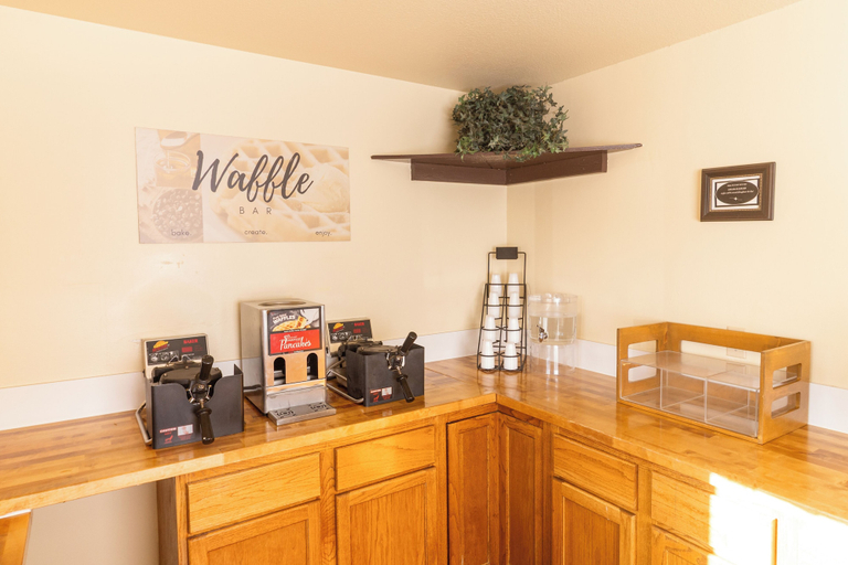 Food & Drinks 5, Fairbridge Inn & Suites Sandpoint, Bonner
