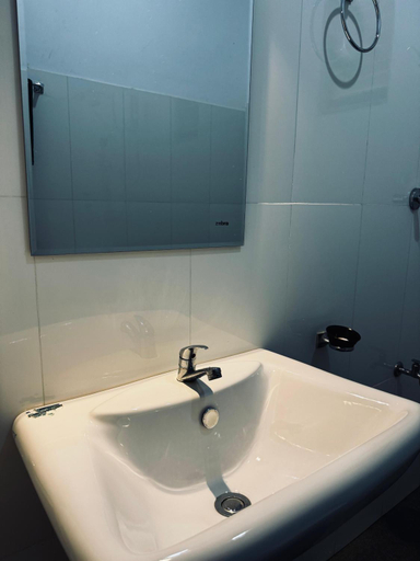 Bathroom 2, Jungle Edge Cottage, Sevanagala