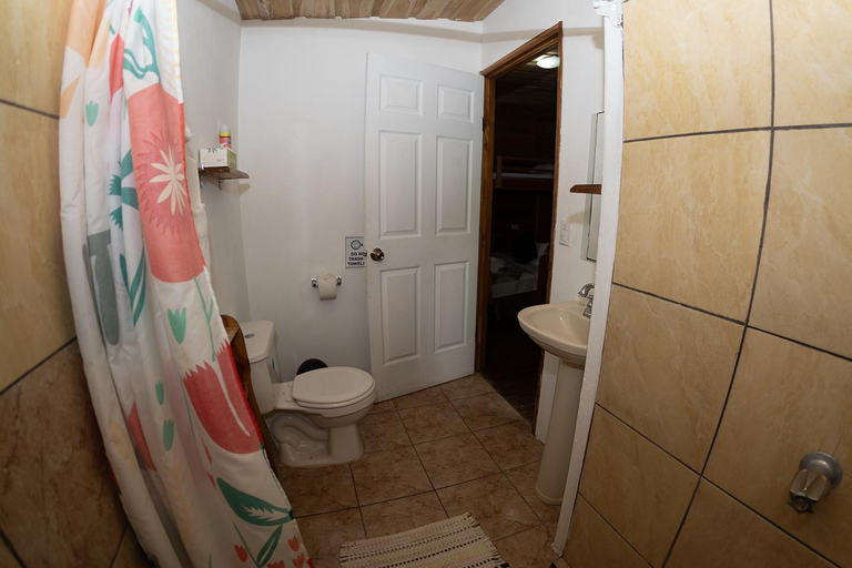 Bathroom 3, Terrazas del Golfo, Golfito