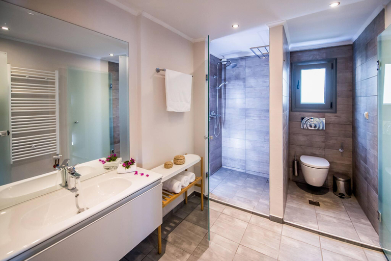 5, DRAKATOS VILLA IRENE (1), Ionian Islands