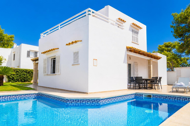 Sport & Beauty 2, Villa Roca Nova, Baleares