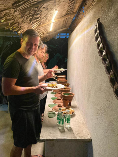 Food & Drinks