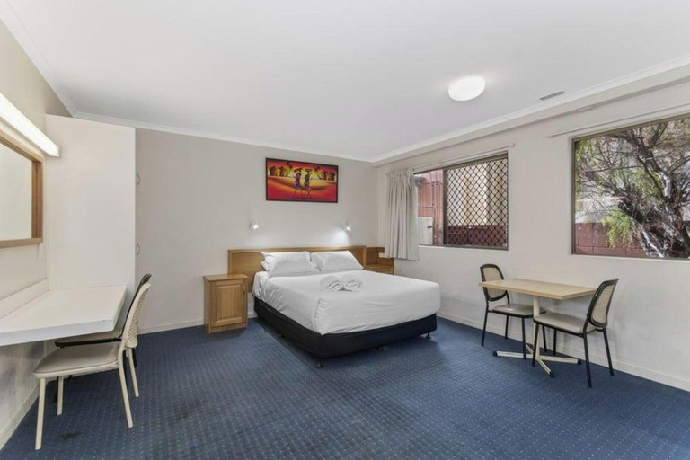Bedroom 2, Cluden Park Motor Inn, Wulguru