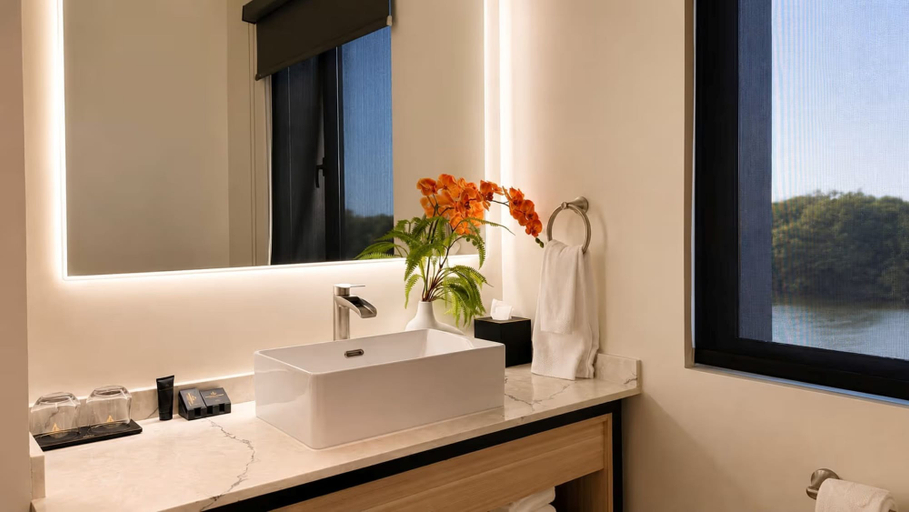 Bathroom 3, Grand Resort & Residences