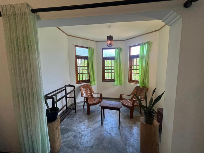 Others 5, Lotus Villa, Habaraduwa