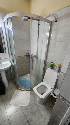 Bathroom 5, Sky Nest 14, Kibra